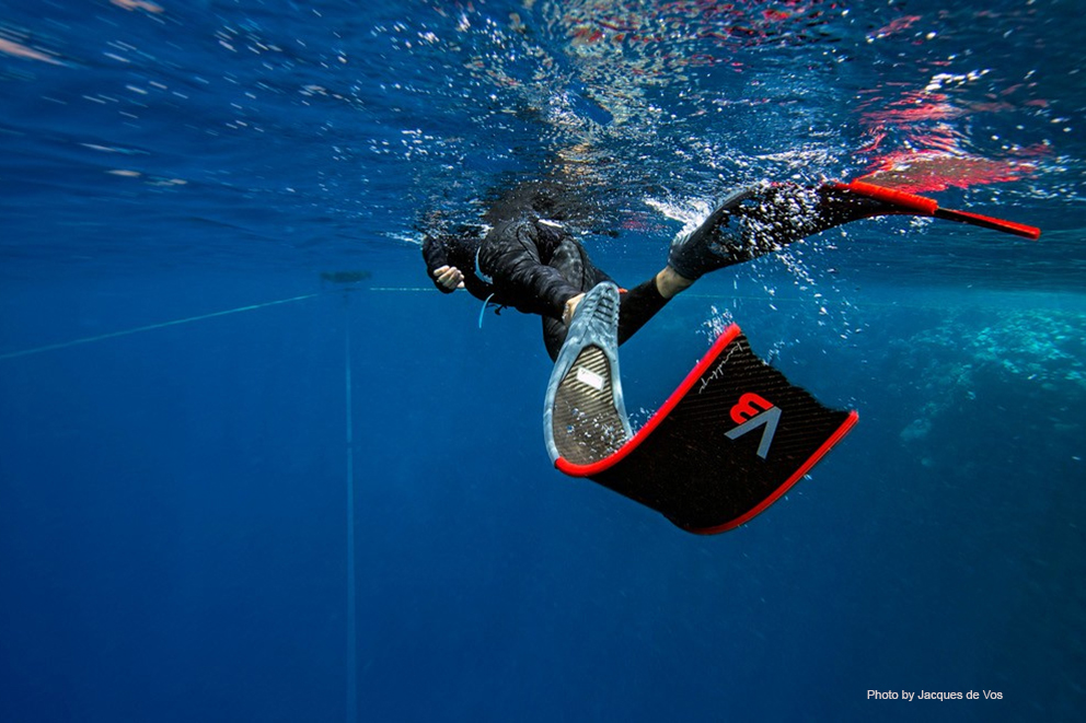 carbon dive fins